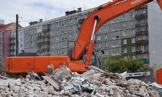 Вывоз строительного мусора с участка в Благовещенске недорого от 1566 руб. | 2Землекопа-Бгв